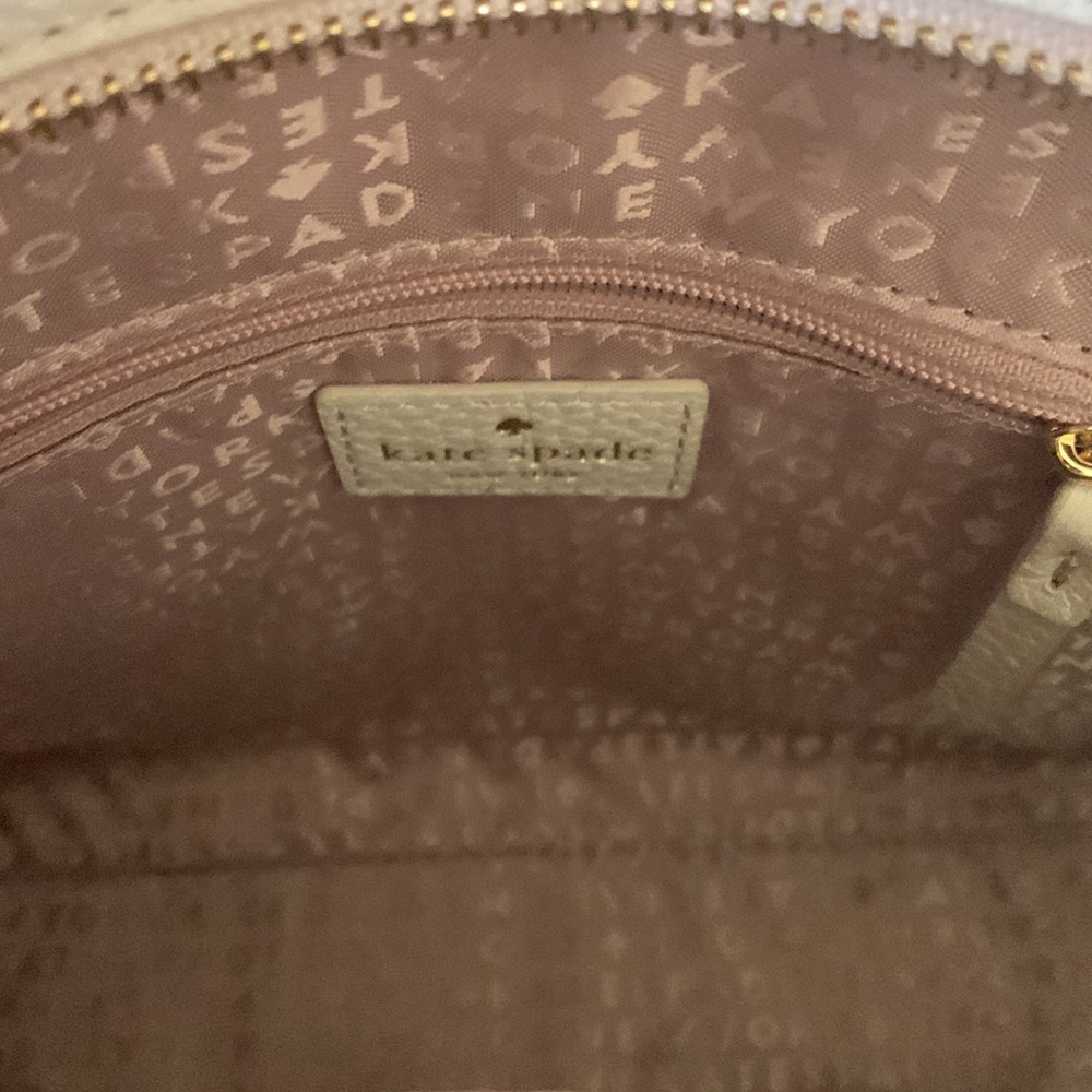 Kate Spade Crossbody with Matching Long Wallet - Picture 6 of 10